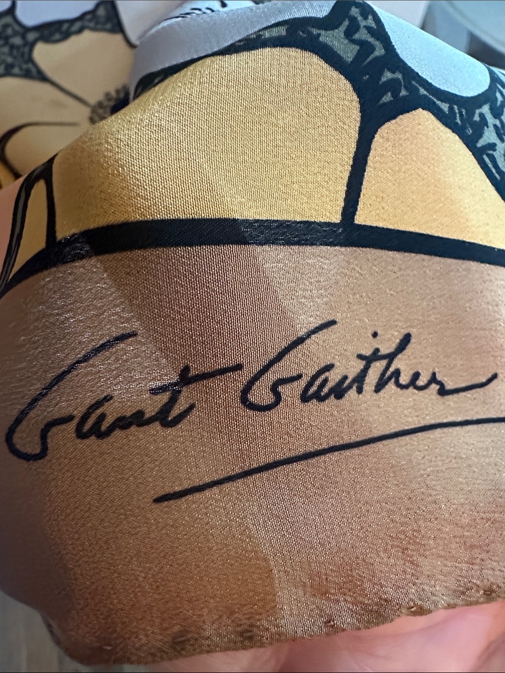 VINTAGE GRANT GAITHER SILK SCARF - Picture 4 of 4